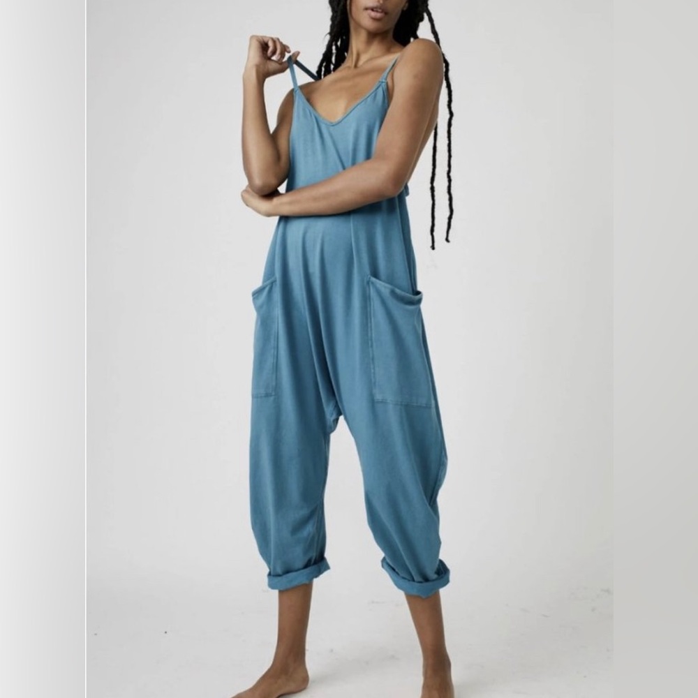 FREE PEOPLE MOVEMENT HOT SHOT ONESIE JUMPSUIT 💙 HYDRO